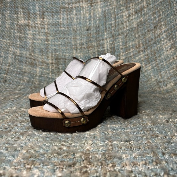 Californians Delilah Studded Retro Platform Heels in Clear/Bronze - Picture 3 of 10